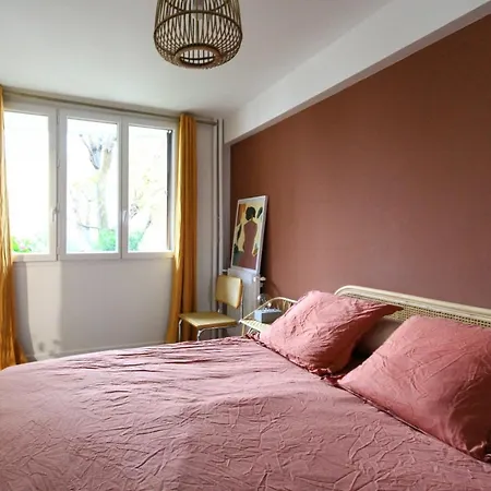Nice T2 With Balcony And Wifi In Paris Apartamento París